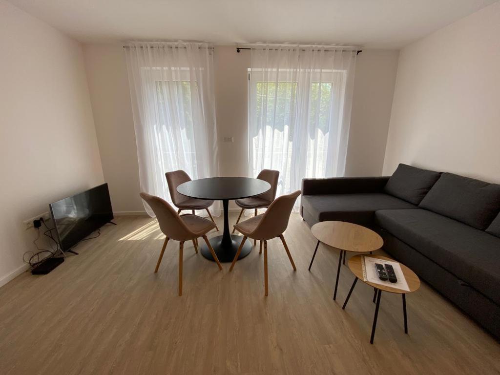 Mathias Premium Apartments Сегед Экстерьер фото